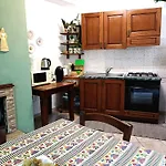 Giarranas House - With Coutyard Διαμέρισμα