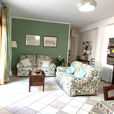 Giarranas House - With Coutyard